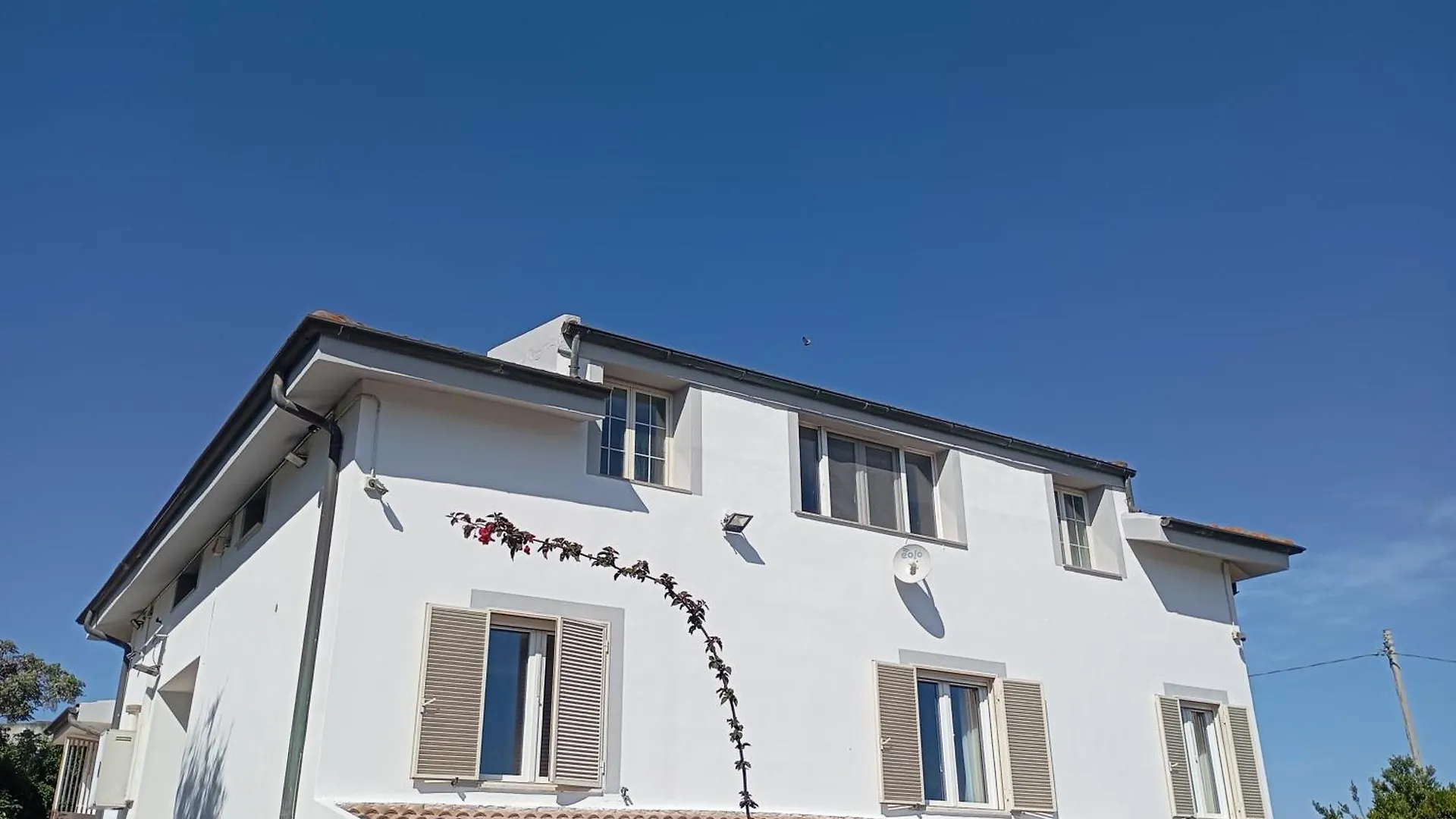 All Ombra Del Carrubo location